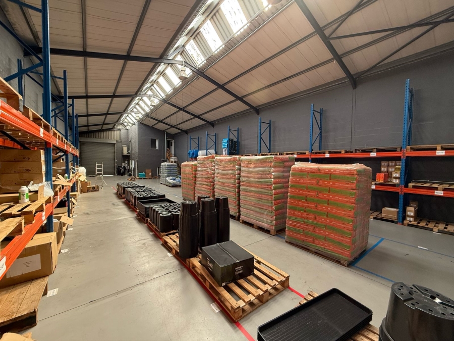 To Let commercial Property for Rent in Brackenfell Central Western Cape